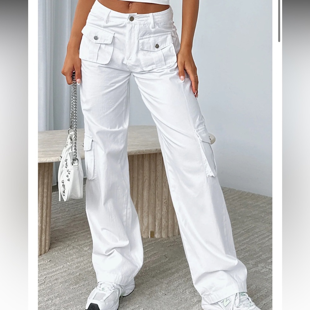 BNWT Clear My Mind Cargo Pants